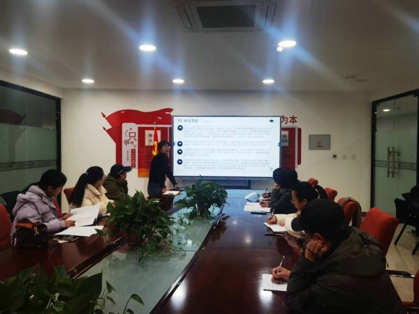 与会评审组由金沙威尼斯欢乐娱人城与拜
